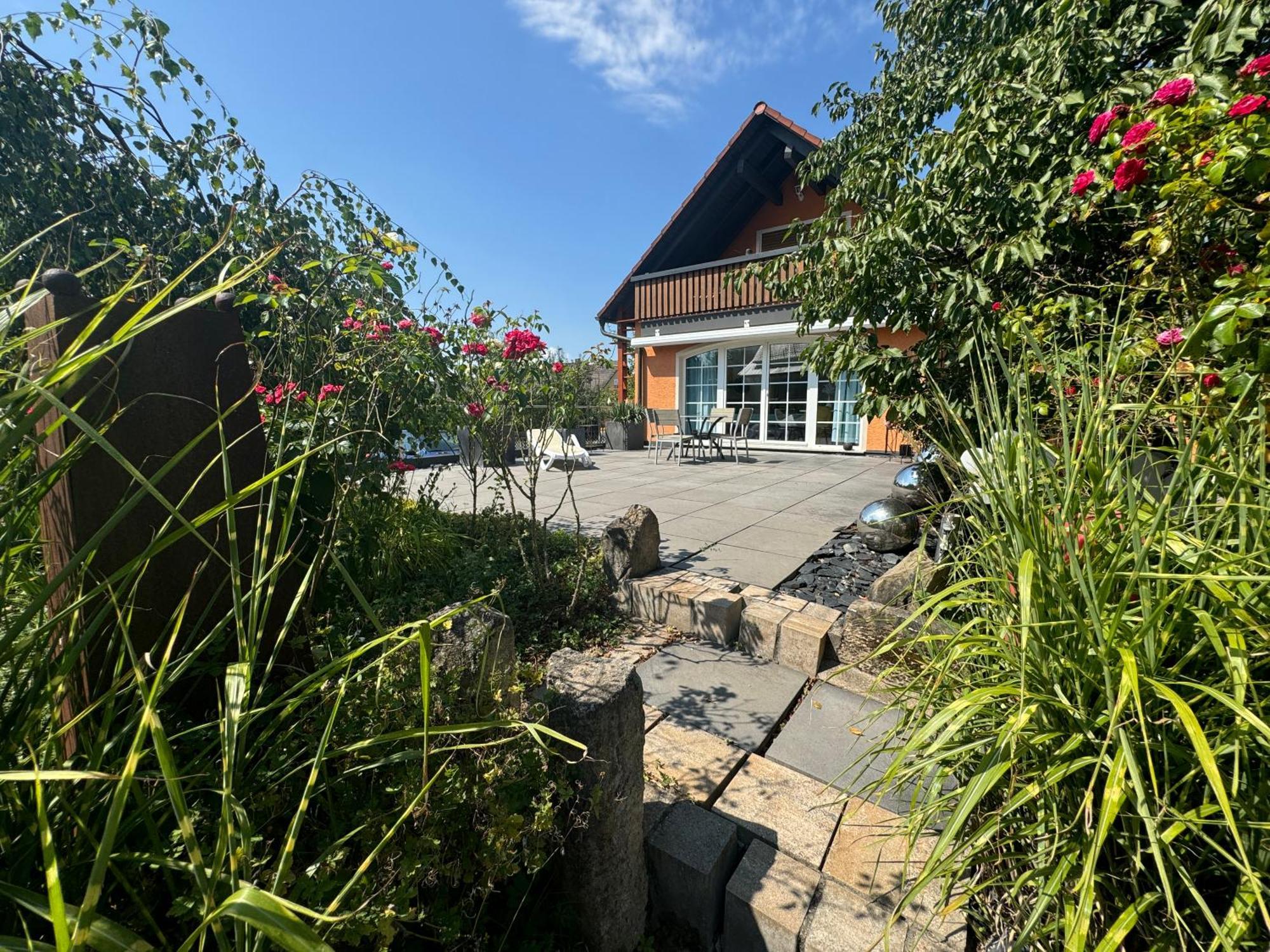 B&B'S Im Aischgrund Adelsdorf Esterno foto