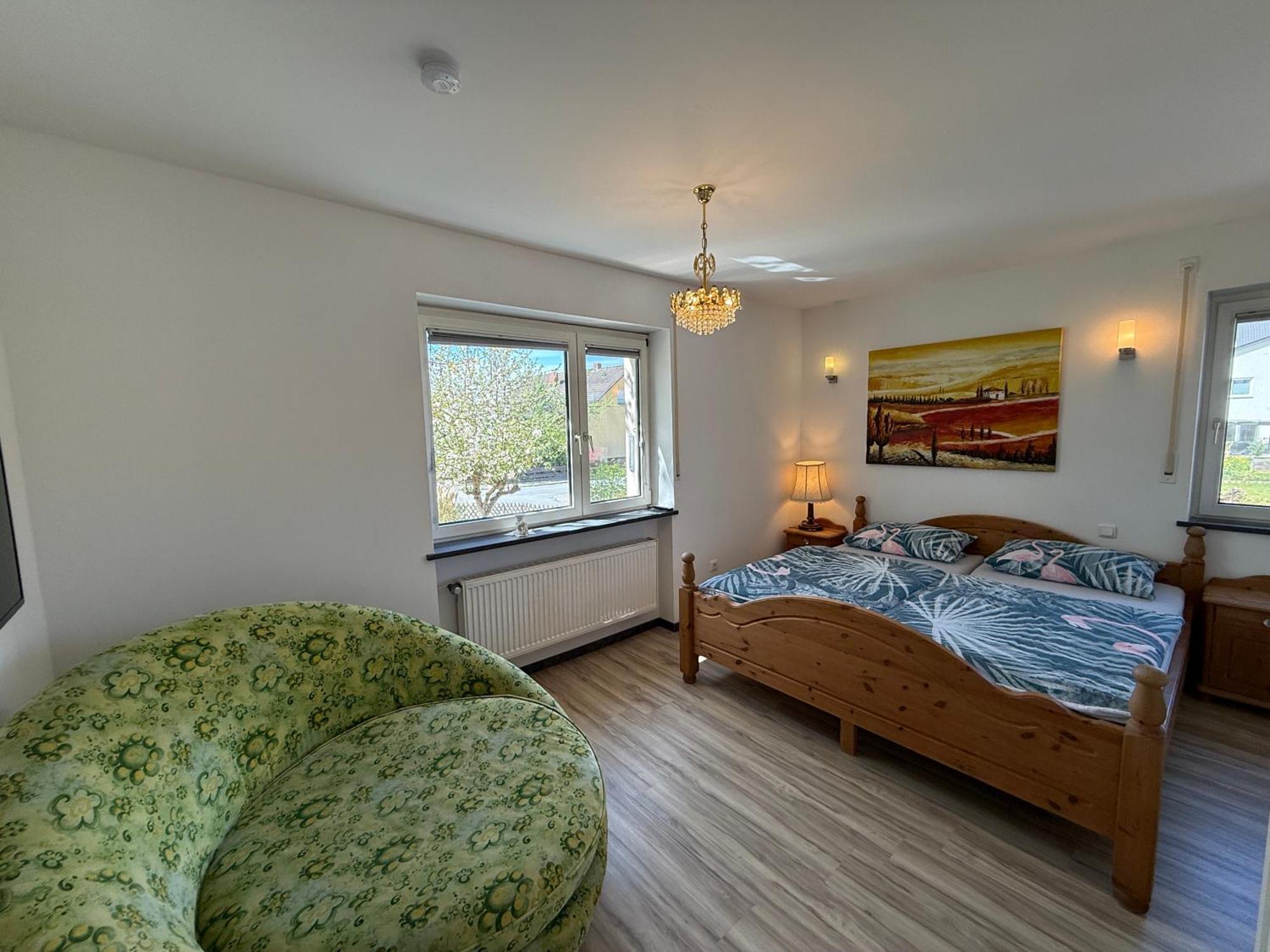 B&B'S Im Aischgrund Adelsdorf Esterno foto